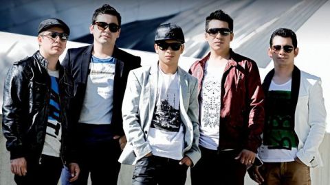 Los Primos Mx siempre se han distinguido de las otras agrupaciones, por su habilidad para mezclar con gran éxito, diferentes géneros musicales.