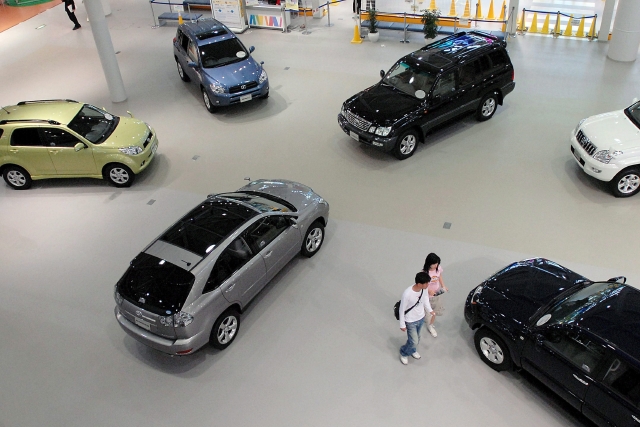 Toyota dijo que ha recibido cinco reportes de problemas de bolsa de aire (tres en Estados Unidos y dos en Japón).