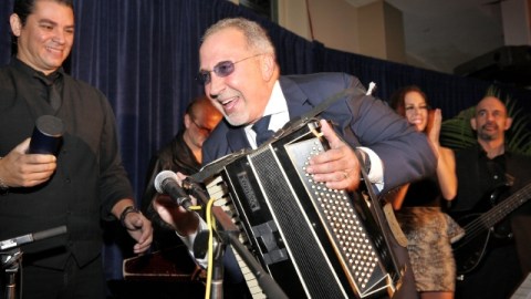 Emilio Estefan en la celebración de los premios The Sand in My Shoes, realizados el pasado febrero en Miami, Florida.