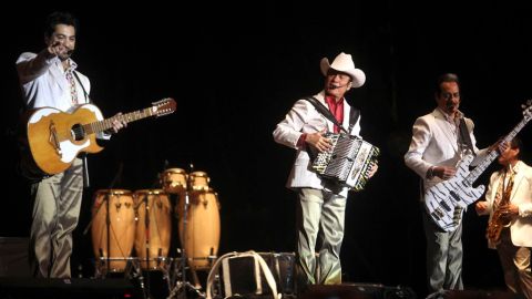Los Tigres del Norte deleitaron con sus mayores éxitos.