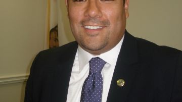 CENSOCALIFORNIARicardo Lara, asambleista del Distrito 50.Foto Ruben Moreno