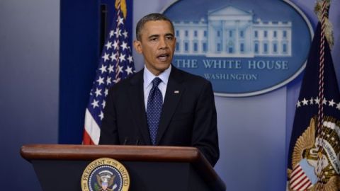 El presidente de EE.UU., Barack Obama, habla hoy durante una conferencia de prensa sobre las explosiones en Boston en Washington (EE.UU.).