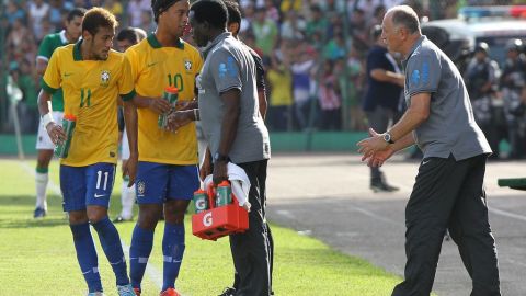 El llamado de Scolari para el partido de Brasil contra Chile es casi igual al de Bolivia.