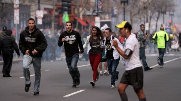 El miedo se apoderó de la gente y de los atletas que aún no terminaban el famoso Maratón de Boston.