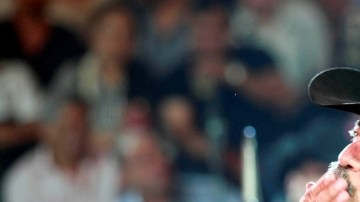 Joan Sebastian recientemente ha lanzado el álbum '13 celebrando el 13'.