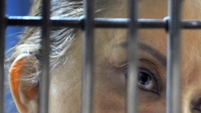 Gordillo Morales en una celda del penal mientras le leían los cargos en su contra.