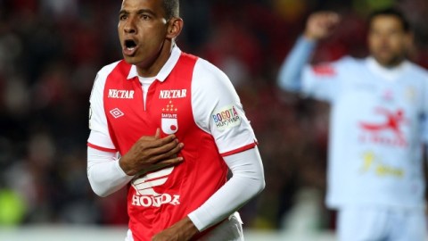 Wílder Medina celebra su gol de ayer para Santa Fe.