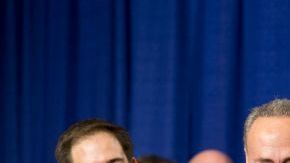 El llamado  "Grupo de los 8" durante la conferencia de prensa de hoy.