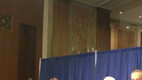 El 'Grupo de los Ocho' senadores reunidos ayer en una conferencia de prensa  sobre la reforma migratoria (de izq. a der.): Flake, Rubio, Durbin,  McCain, Schumer, Menéndez, Graham y Bennet.