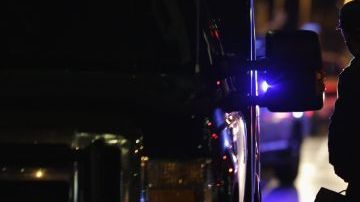 Policíasbuscan al sospechoso de un tiroteo en que murió un colega, en el Instituto Tecnologico de Cambridge (MIT) en Massachussets, cerca de Boston, luego de que un oficial resultara herido en un tiroteo en el campus.
