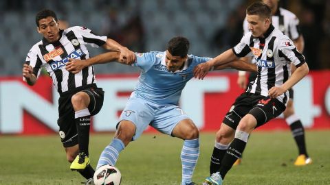 Con gol de Antonio di Natale el cuadro de Udine se impuso al combativo Lazio.