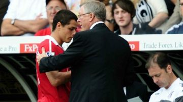 El técnico del ManU, Alex Ferguson, elogia la labor del mexicano Javier Hernández