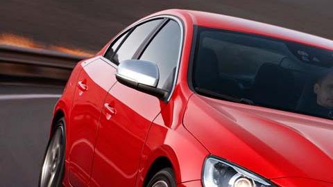 Velocidad, diseño deportivo y espacio conviven en un mismo auto.