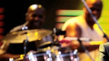 El material de Juan Luis Guerra ya está disponible a nivel mundial en iTunes.