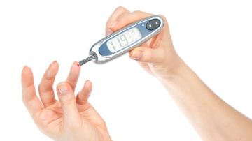 La diabetes es una enfermedad en la que el organismo no produce insulina o no la utiliza adecuadamente.