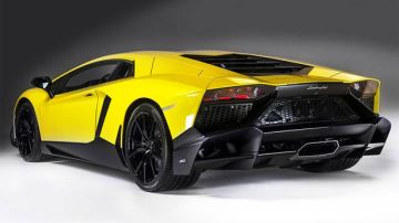 Lamborghini usa como base el "Aventador" pero marca diferencia en alerones, aleaciones en color negro y una velocidad tope de 220 mph