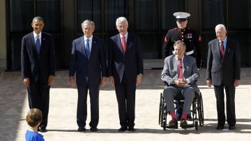 Barack Obama, George W. Bush, Bill Clinton, George H. Bush y Jimmy Carter se reunieron en Dallas.