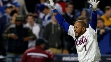 Jordany Valdespín, de los Mets de NY,  celebra un cuadrangular con casa llena que dejó tendidos a los Dodgers en el Citi Field.