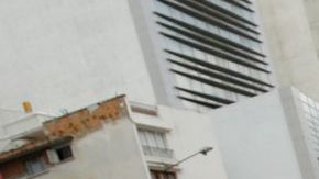 Capriles (azul) llamó a protestar de manera pacífica.