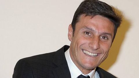 'Il Capitano' ya quiere volver a las canchas con el Inter. Para ello acudió a buscar la bendición papal antes de su intervención quirúrgica.