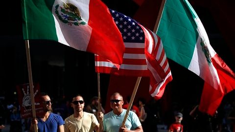Son 22.4 millones de mexicanos ciudadanos estadounidenses y 11.4 millones nacidos en su país