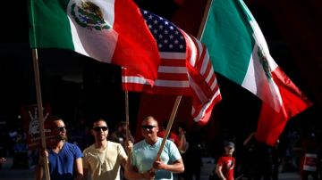 Son 22.4 millones de mexicanos ciudadanos estadounidenses y 11.4 millones nacidos en su país