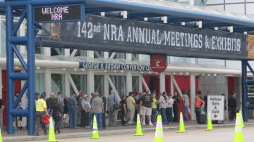 El Centro de Convenciones George R. Brown de Houston es cede de la convención nacional 2013 de la NRA.