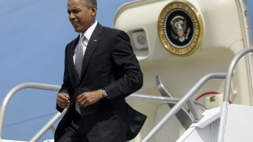 Obama bajó del Air Force One en el aeropuerto Juan Santamaría.