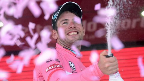 Británico Cavendish ganó primera etapa del Giro de Italia.