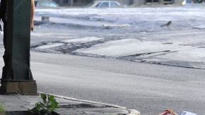 Agentes de la fiscalía y peritos recogieron del lugar más de 76 casquillos percutidos para fusiles AK-47 y R-15.