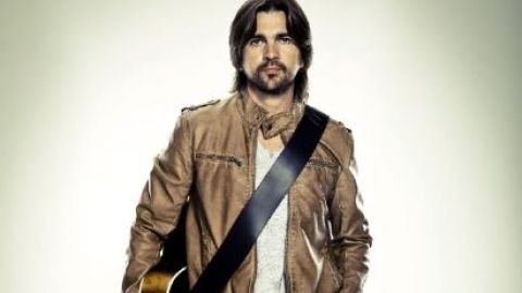 Juanes ha triunfado gracias a temas como 'Camisa Negra', 'La Paga' y 'Me Enamora'.