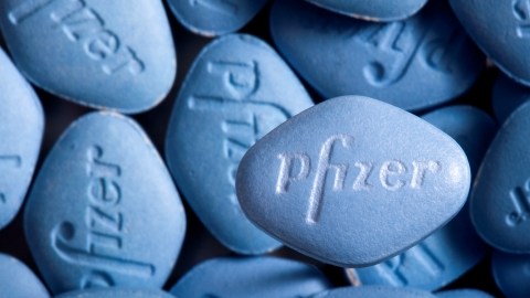 Esta foto muestra la verdadera pastilla de Viagra que será vendida por Internet directamente a pacientes desde el  'website' de Pfizer.