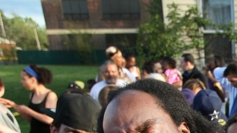 Charles Ramsey justo después de haber ayudado al rescate de las mujeres, el pasado lunes.
