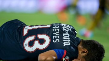 Diego Reyes sufrió una esguince y no podrá jugar el domingo ante Pumas