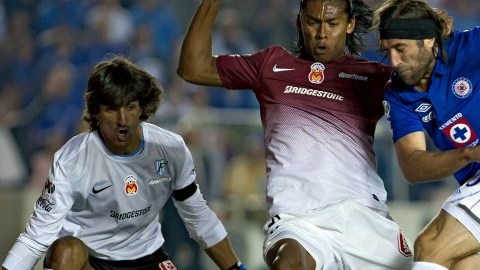 Mariano Pavone colaboró con dos goles en el triunfo 4-2 de Cruz Azul sobre Monarcas