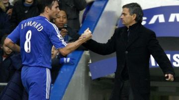 Frank Lampard y José Mourinho en su estadía en el Chelsea.