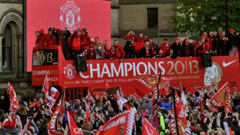 Jugadores y cuerpo técnico del Manchester United convivieron con miles de aficionados