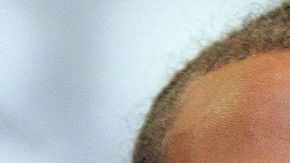 Ferdinand alega que no fue convocado a la Eurocopa por el caso de recismo de John Terry hacia su hermano.