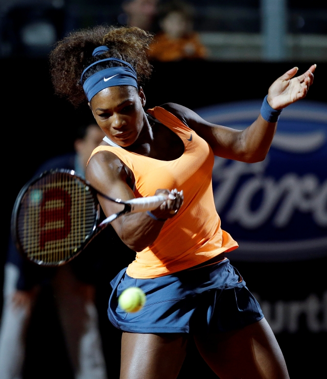 Serena Williams eliminó a Laura Robson  6-2 y 6-2.