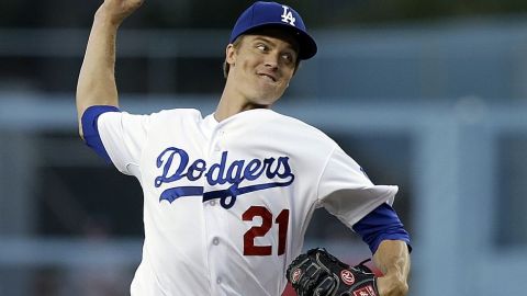 Greinke volvió tras una fractura sufrida durante una trifulca.