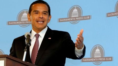 La vida de Antonio Villaraigosa, alcalde latino de Los Ángeles, ha sido plasmada en un libro infantil.
