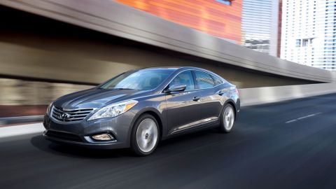 El Azera, completamente rediseñado, ofrece una opción muy importante al mercado de los sedanes completos.