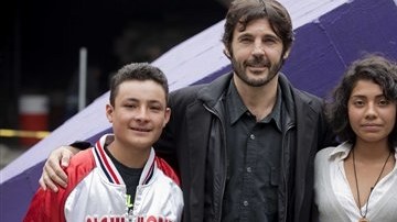 El director de la película, Diego Quemada-Díez (segundo de izq. a der.) presentó su fílme en Francia.
