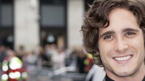 Diego Boneta está cosechando triunfos.