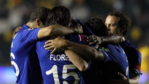 Cruz Azul espera a la vuelta y no echa campanas al vuelo.