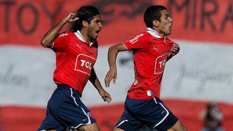 Independiente empata con Belgrano en futbol argentino.