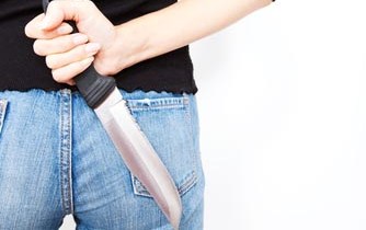 Los citados casos se inscriben en la violencia intrafamiliar que afecta al país.