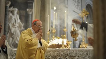 El cardenal Velasio de Paolis está concentrado en guiar la reforma de los Legionarios; fue  designado por Benedicto XVI.