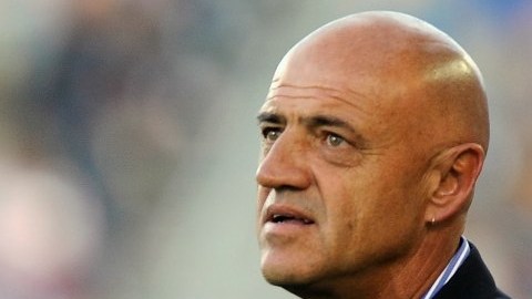 José Luis Sánchez Solá fue cesado como técnico de Chivas USA, tras los malos resultados