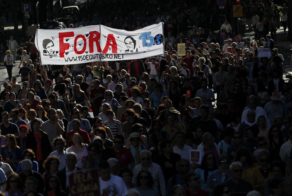 En Lisboa, miles tomaron las calles.